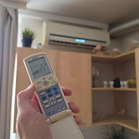 Hifiklubbrno Aircondition And Parking *